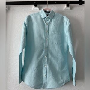 Nordstrom men’s slim fit button down. Linen/cotton blend & beautiful tailoring!